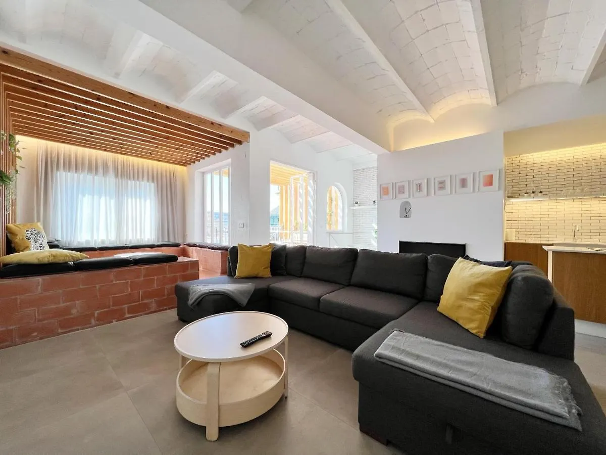 Plaza Cataluna Penthouse Barcelona Apartment
