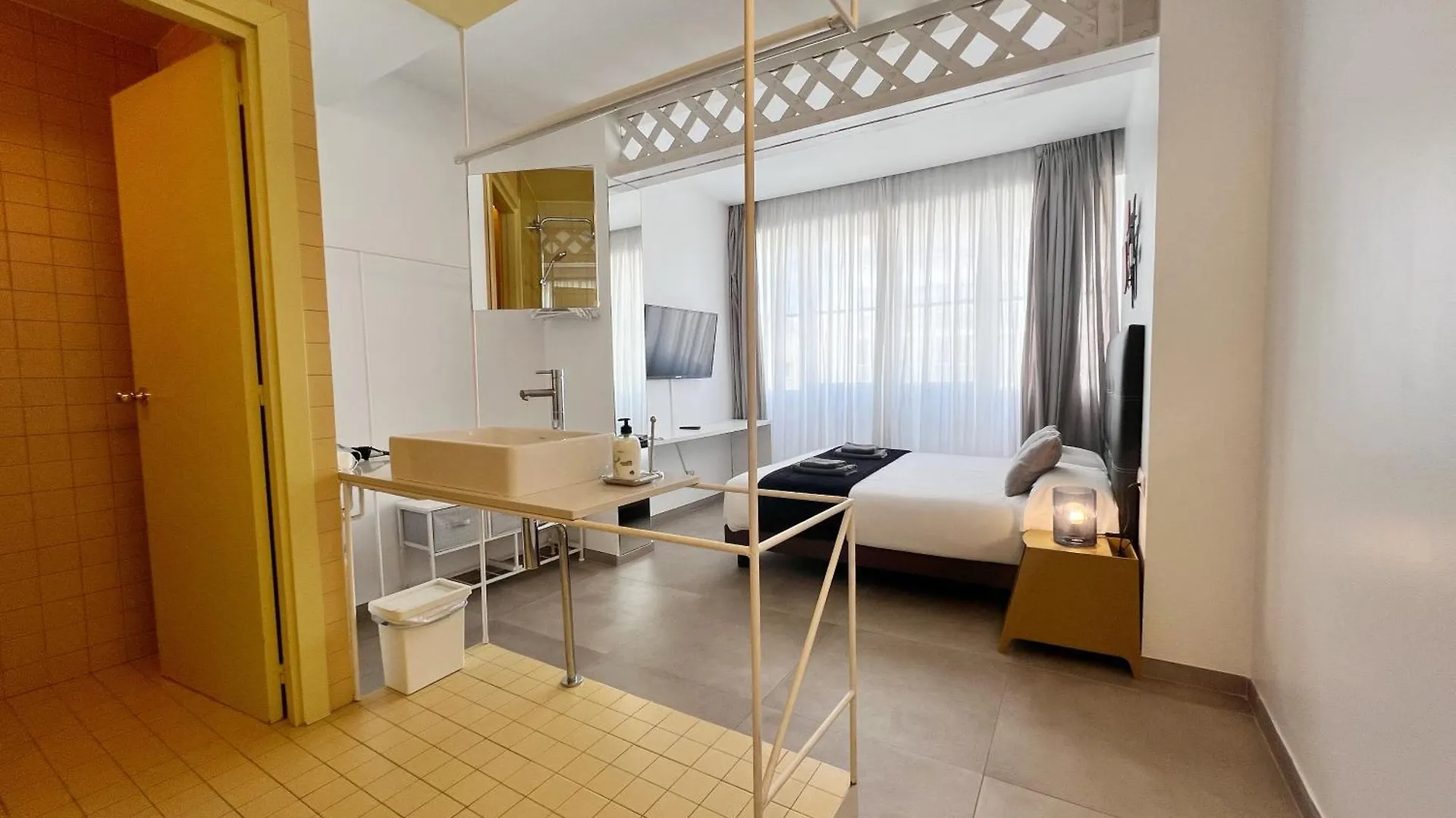 Plaza Cataluna Penthouse Barcelona Apartment
